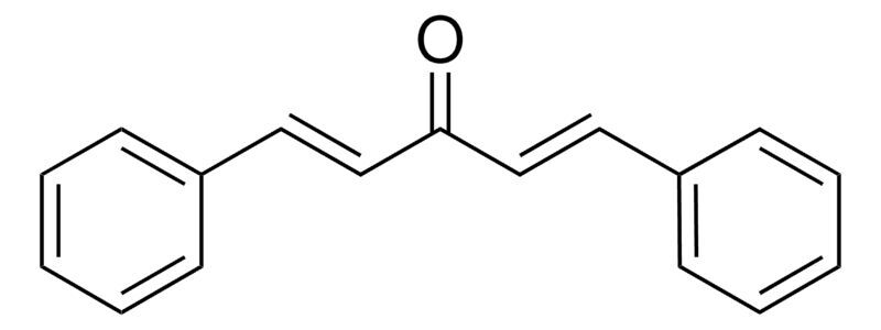 trans,trans-Dibenzylideneacetone