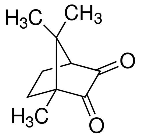 (1R)-(−)-Camphorquinone