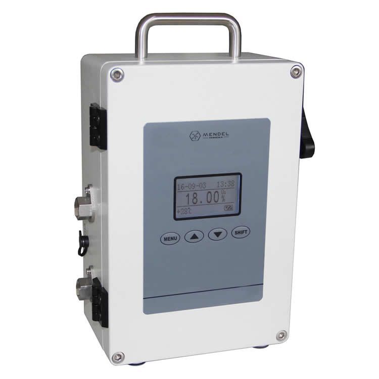 Portable intrinsically-safe explosion-proof oxygen analyzer